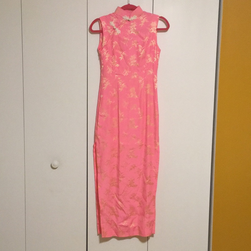 Traditional chinese dress